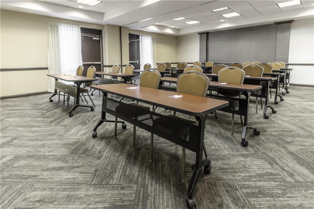 Hotel Hyatt Place Airport Billy Graham Parkway