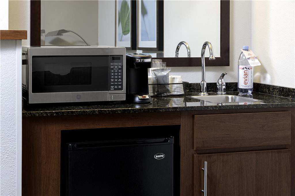 Hotel Hyatt Place Airport Billy Graham Parkway 3*