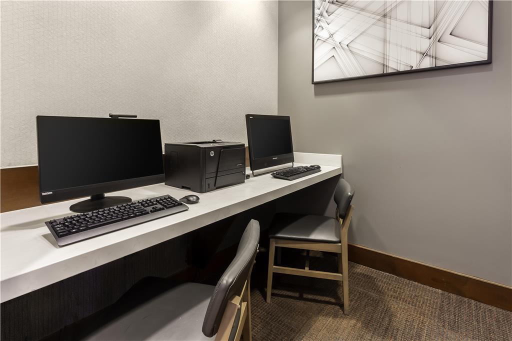 Hyatt Place Airport Billy Graham Parkway Hotel 3*