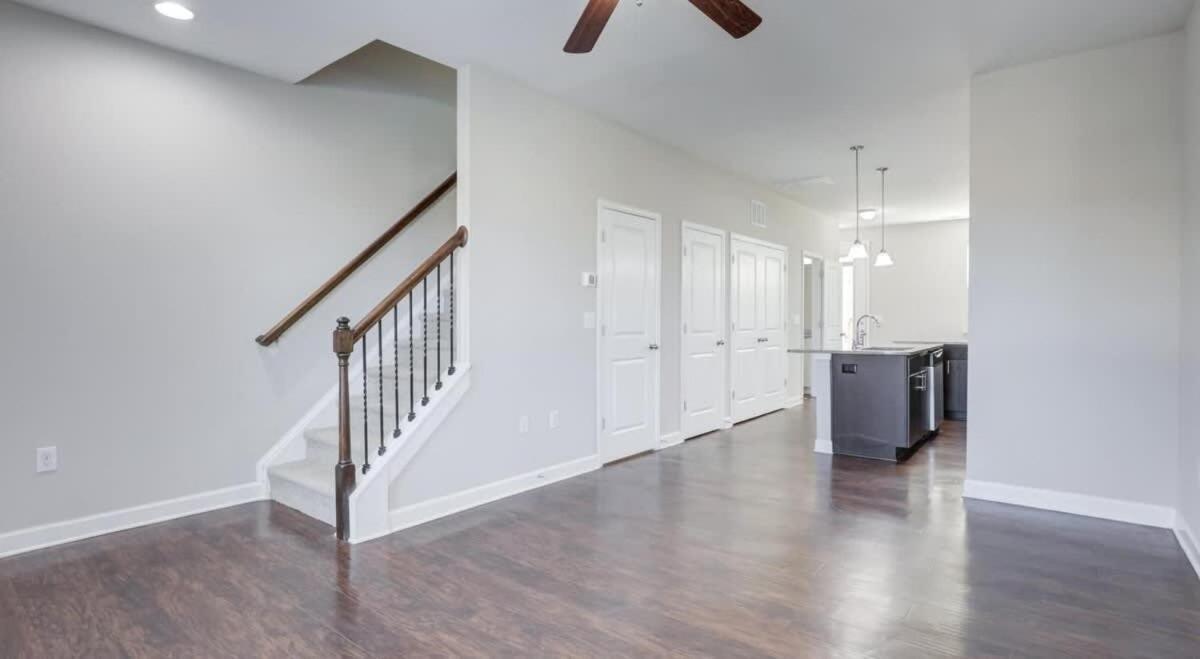 Holiday home Upscale King 3br Townhouse In Pineville *