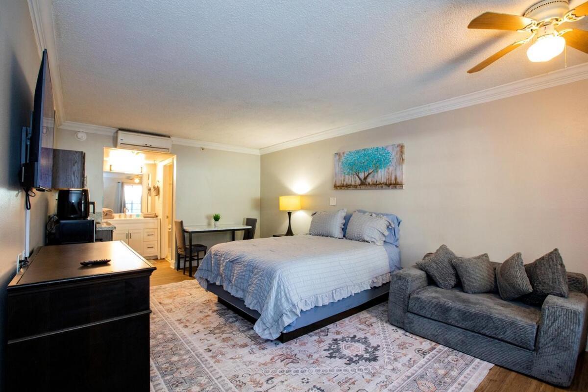 Lux Mins To Nascar Hof Cdia & Atrium Health