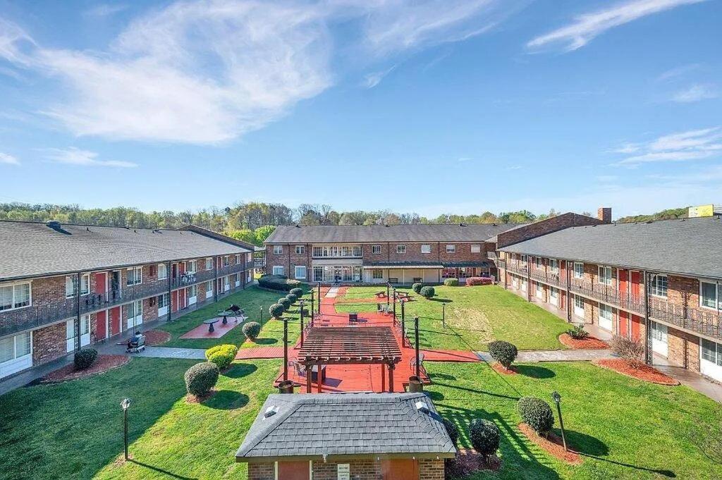 Lux Mins To Nascar Hof Cdia & Atrium Health Apartment Charlotte