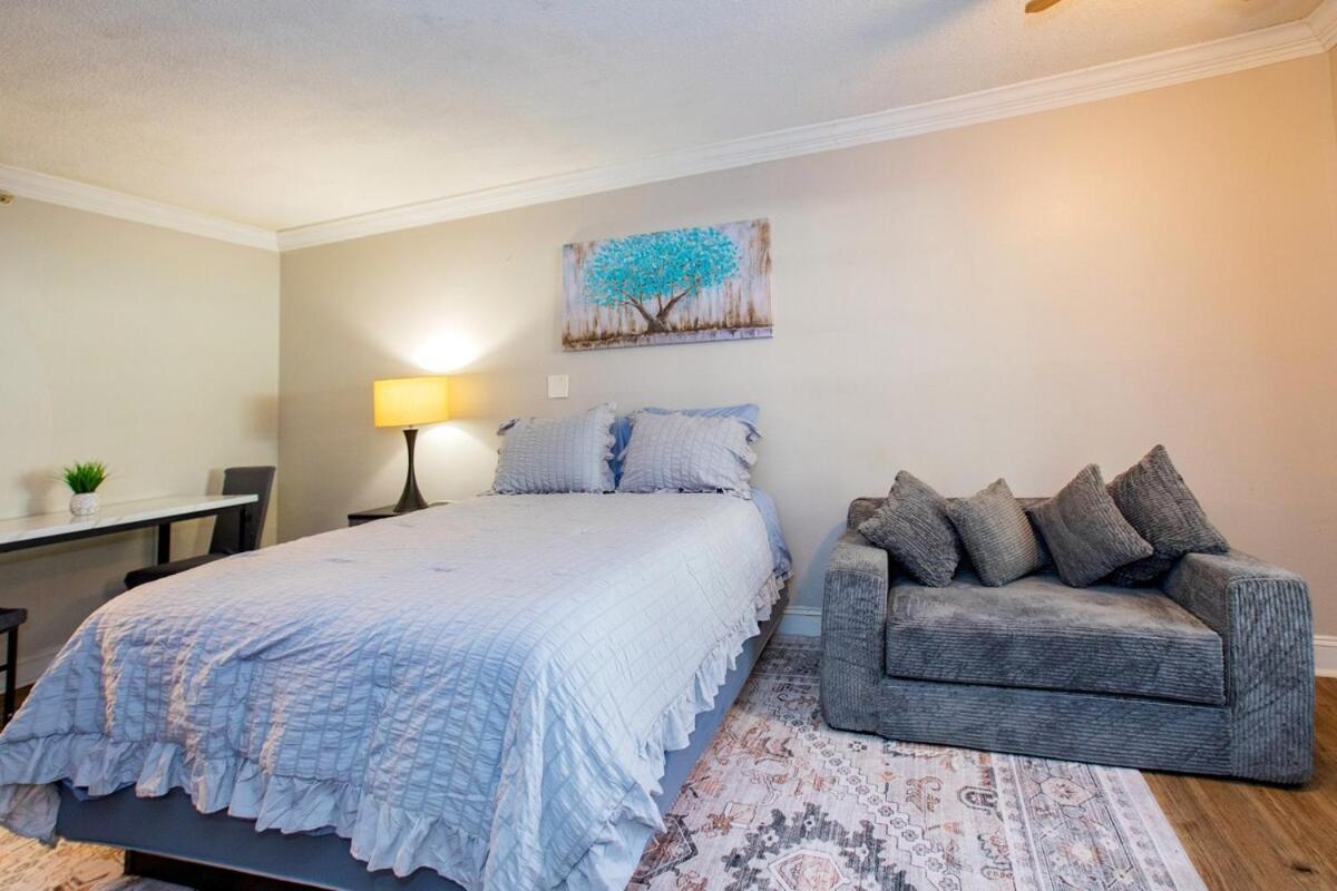 Apartment Lux Mins To Nascar Hof Cdia & Atrium Health Charlotte