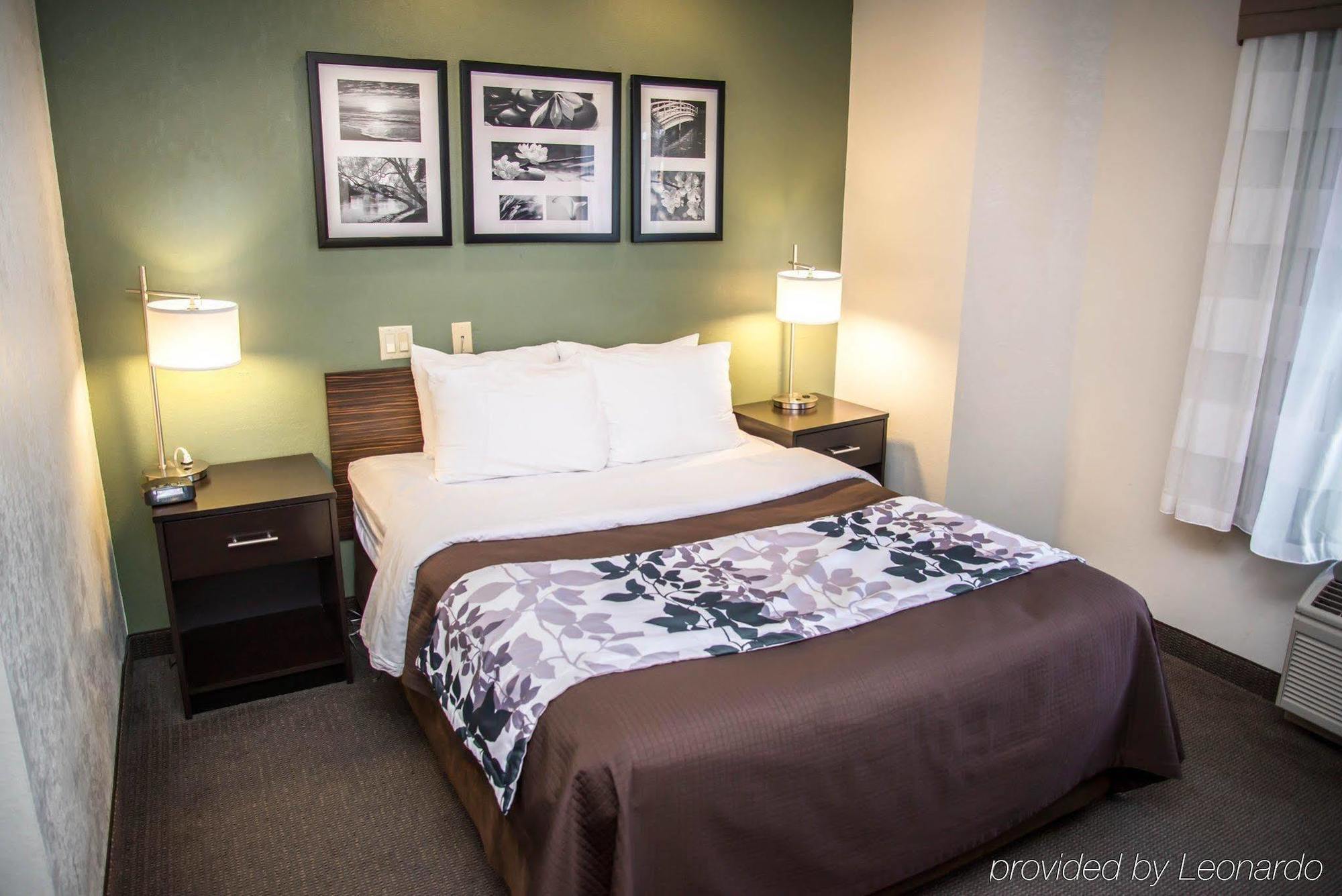 Inn Sleep Place 3*