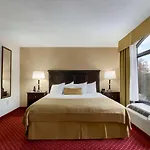 Spark By Hilton Tyvola I-77 3* Charlotte