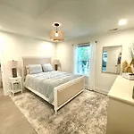 Luxury In Eastover... Close To Everything! Charlotte