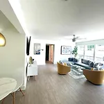 Luxury In Eastover... Close To Everything! Hotel Charlotte