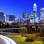 Cozy 2 Bedroom Duplex In Charlotte, Jacuzzi, Sleeps 6 Plus 2