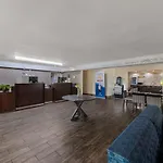 Quality Inn & Suites Airport