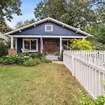 Single Story Fully Fenced Pet Friendly Bungalow In The Arts District