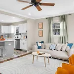 5bd Vibrant Haven: Basketball - 10mins To Airport *