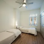 Classy Uptown Darling Apartment *