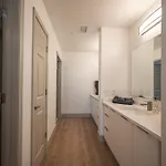 Apartment Classy Uptown Darling Charlotte