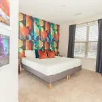 League Flats Uptown At West Trade Street