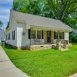 Adorable Charlotte Vacation Rental In Noda!