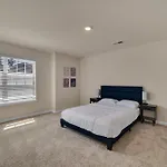 Beautifull House Near Airport