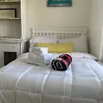Holiday home Charming Entire 3 Bedrooms House With Ac And Wifi *