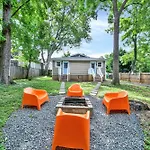 Stay In The Center Of It All!