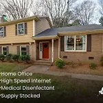 Beautiful Wooded Home In Popular Southpark
