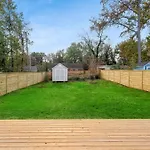 Stylish Two Story Close To South End And Uptown