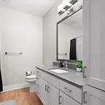 Apartment Luxe King 2br In Waverly