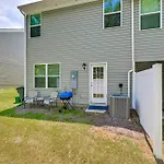7 Mi To Uptown - Pet-Friendly 2-Story Townhome!
