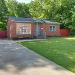 2 Mi To Center City: Charlotte North End Home