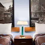 Super 8 By Wyndham Charlotte University