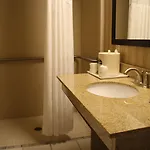 Hotel Spark By Hilton Tyvola I-77 3*