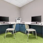 Hotel Spark By Hilton Tyvola I-77