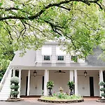 The Morehead Inn