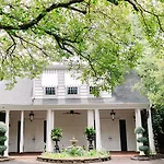 The Morehead Inn