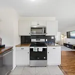 Stylish 3Bd Ranch - Walk To South End & Dilworth