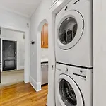 Holiday home 2 Bedroom In Myers Park With Comfortable Screened Porch *