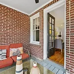 Holiday home 2 Bedroom In Myers Park With Comfortable Screened Porch Charlotte