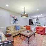 1 Mi To Boa Stadium! Walkable Condo With Porch