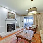 1 Mi To Boa Stadium! Walkable Condo With Porch