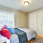 'aag's Comfort Zone' 5 Mi To Uncc! Holiday home Charlotte