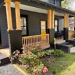 Uptown House King Beds Fenced Yard Firepit