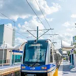 2Br Home With Fenced Backyard, Minutes To Uptown