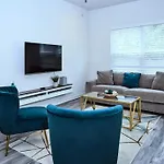 Southern Haven Stunning Modern Townhome *