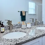 Apartment Southern Haven Stunning Modern Townhome Charlotte