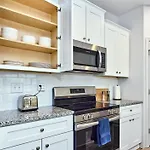 Apartment Southern Haven Stunning Modern Townhome *