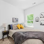 Southern Haven Stunning Modern Townhome *