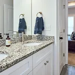 Southern Haven Stunning Modern Townhome Apartment Charlotte