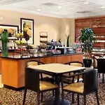 Hotel Spark By Hilton Tyvola I-77 3*