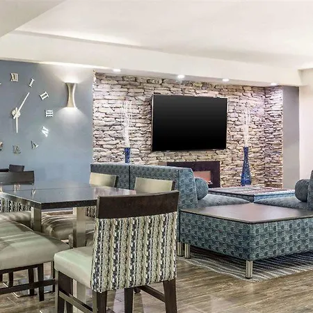 Quality & Airport Hotel