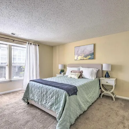 Holiday home Inviting Getaway - Half Mile To Unc! *