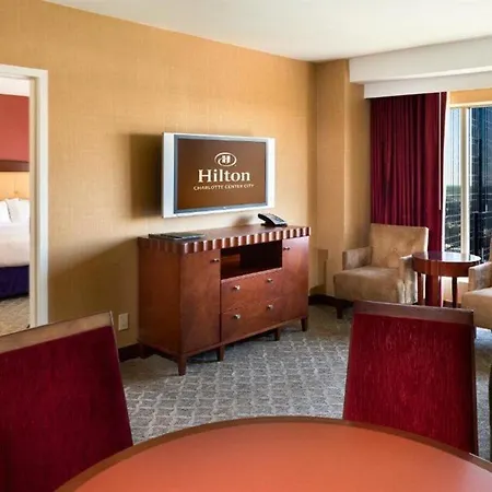 Hotel Hilton Uptown 4*