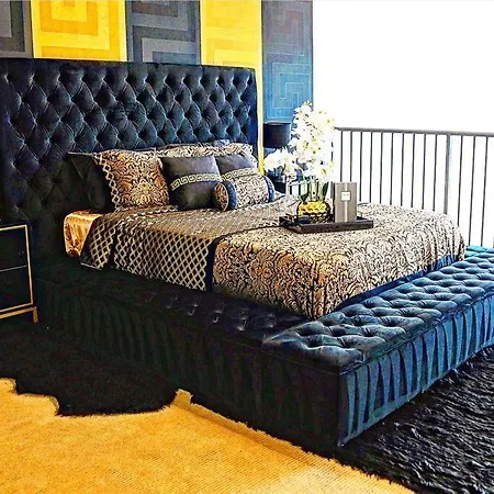 Apartment The Versace Loft
